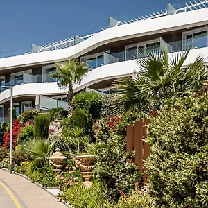 https://marivent-luxury-apartments.topcostabravahotels.com
